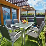 Jacuzzi Tuscany Terrace Apartment Free Parking