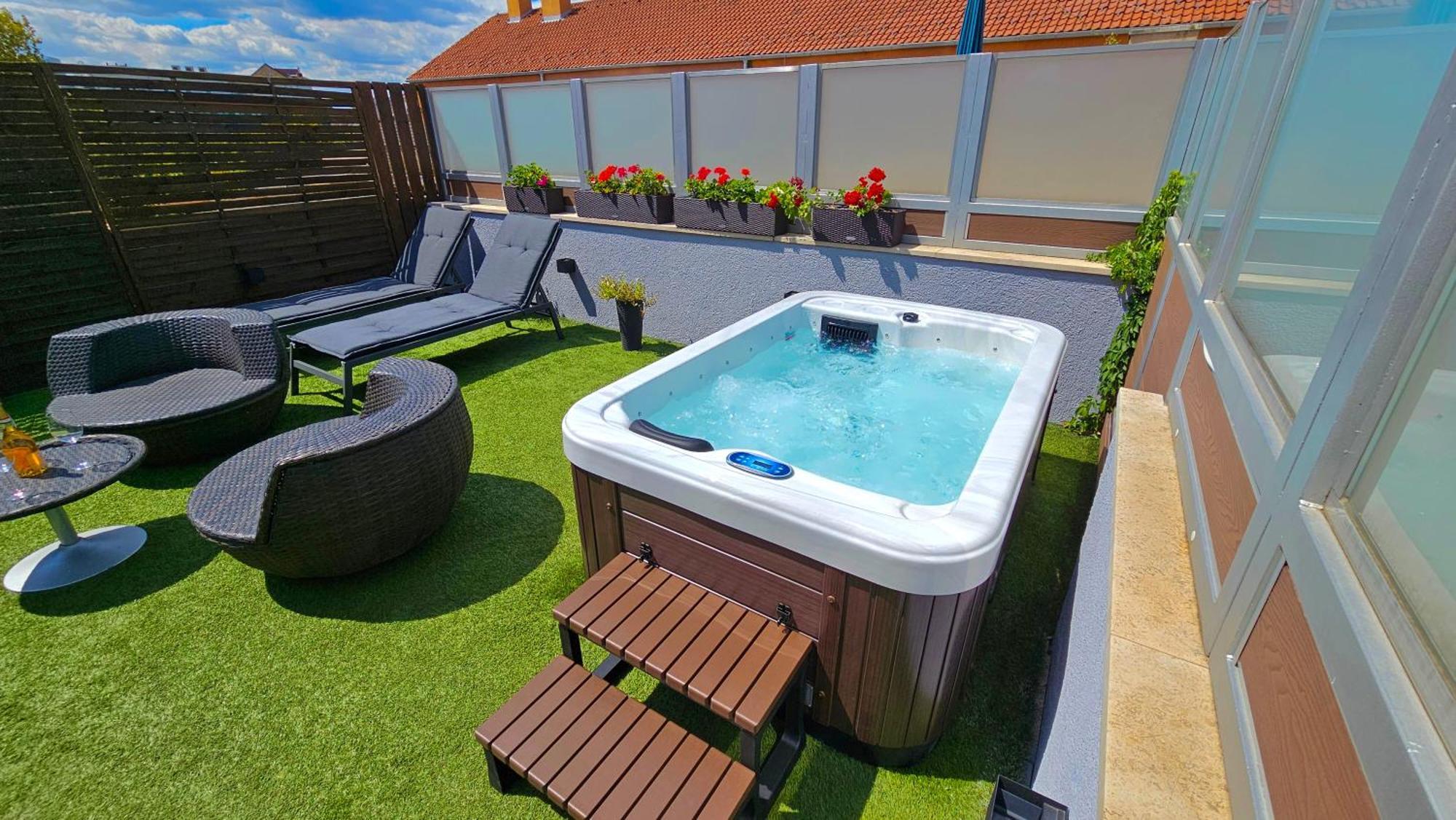 Jacuzzi Tuscany Terrace Free Parking Budapest